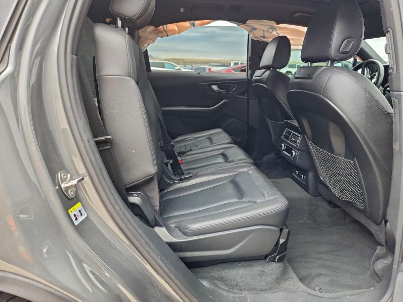 Фото 10 - AUDI Q7