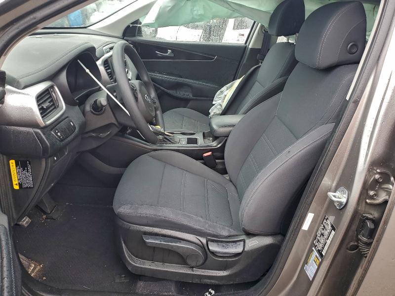 Фото 7 - KIA SORENTO