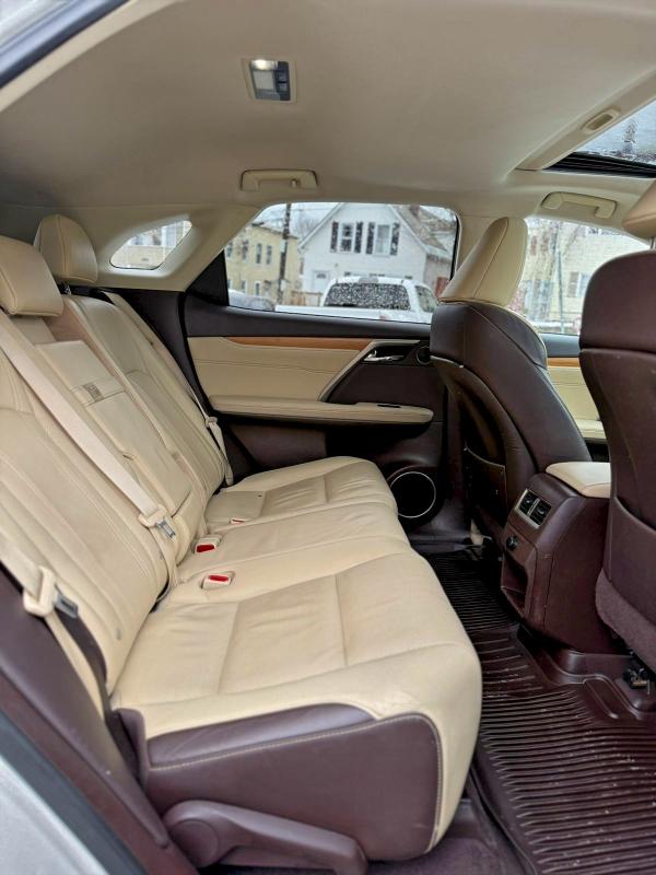 Фото 10 - LEXUS RX350