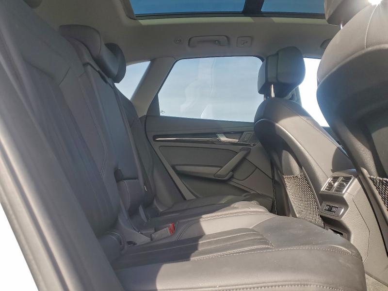 Фото 11 - AUDI Q5