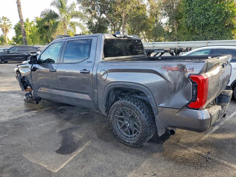 Фото 2 - TOYOTA TUNDRA