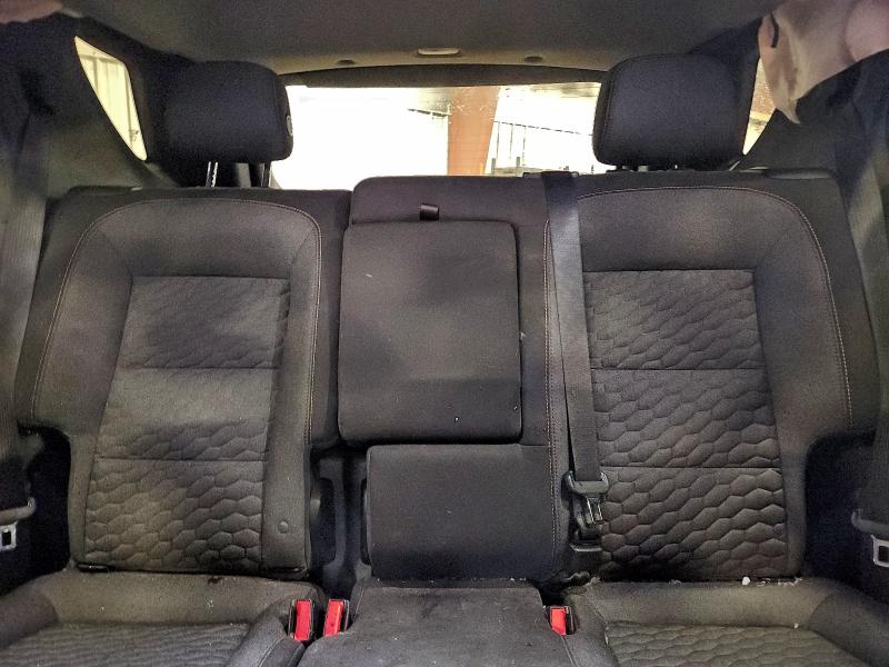 Фото 10 - CHEVROLET EQUINOX