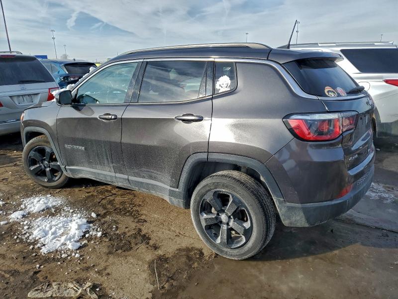 Фото 2 - JEEP COMPASS