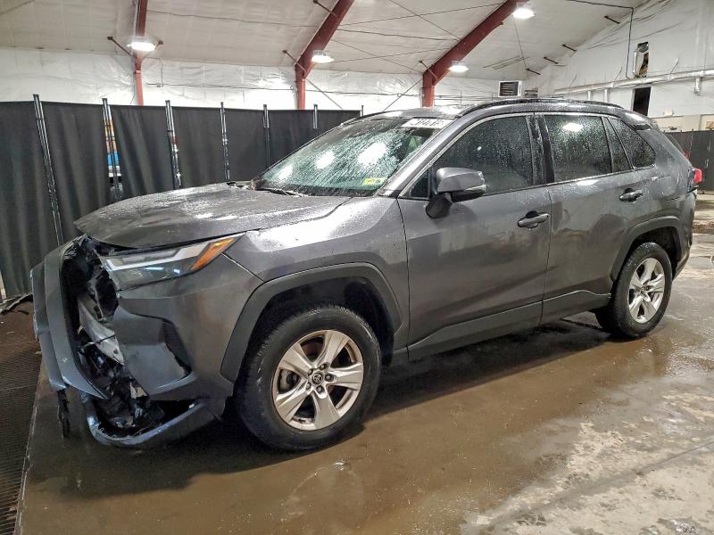 Фото 1 - TOYOTA RAV4