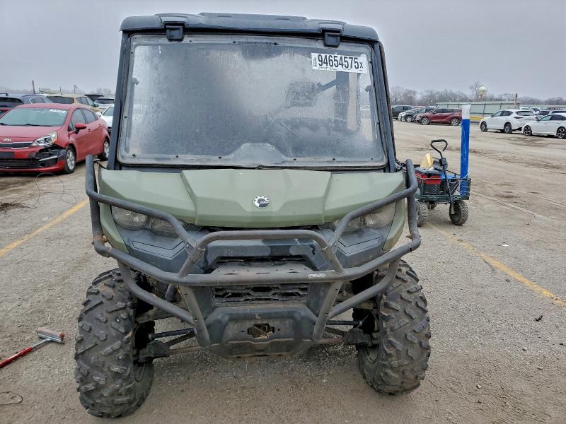 CAN-AM DEFENDER H 2020