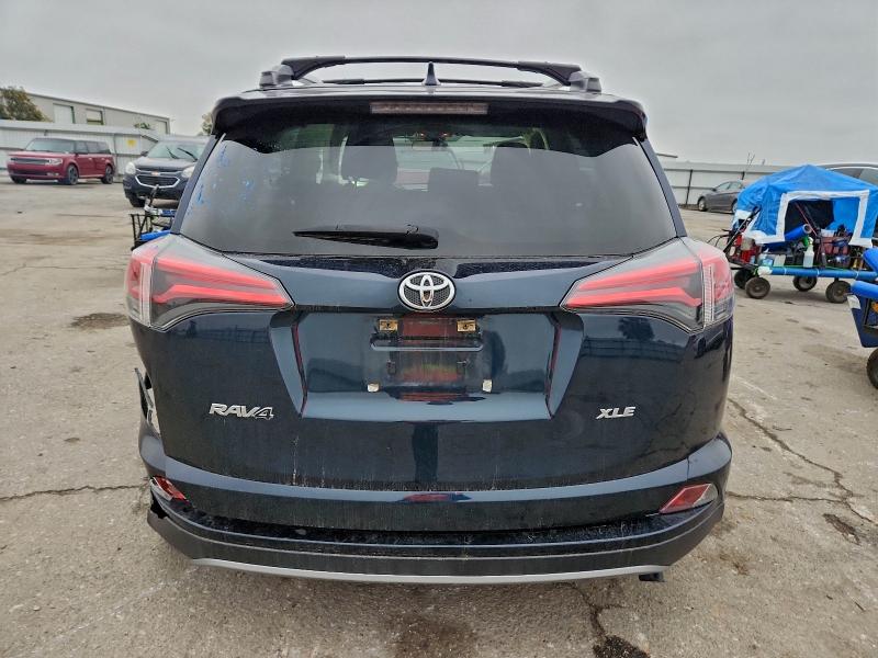 Фото 6 - TOYOTA RAV4