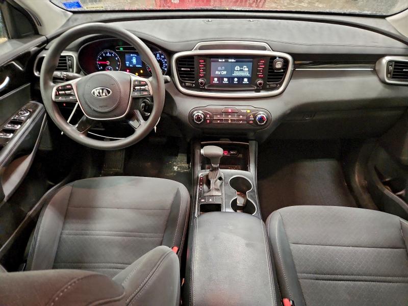 Фото 8 - KIA SORENTO