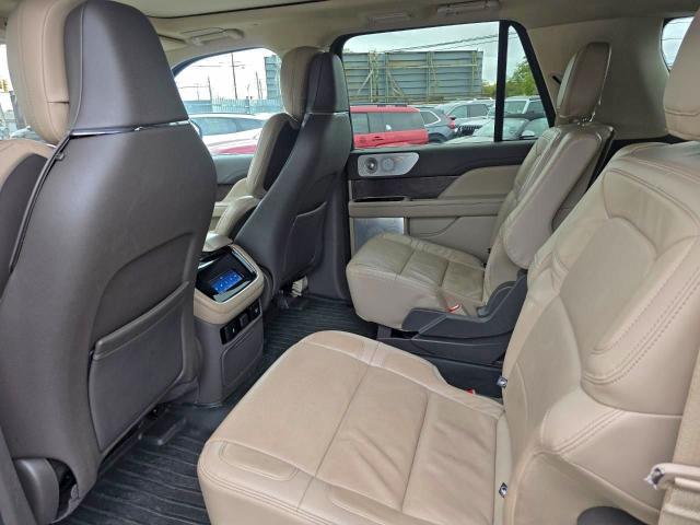 Фото 11 - LINCOLN NAVIGATOR