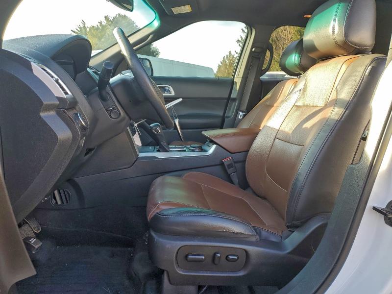 Фото 7 - FORD EXPLORER