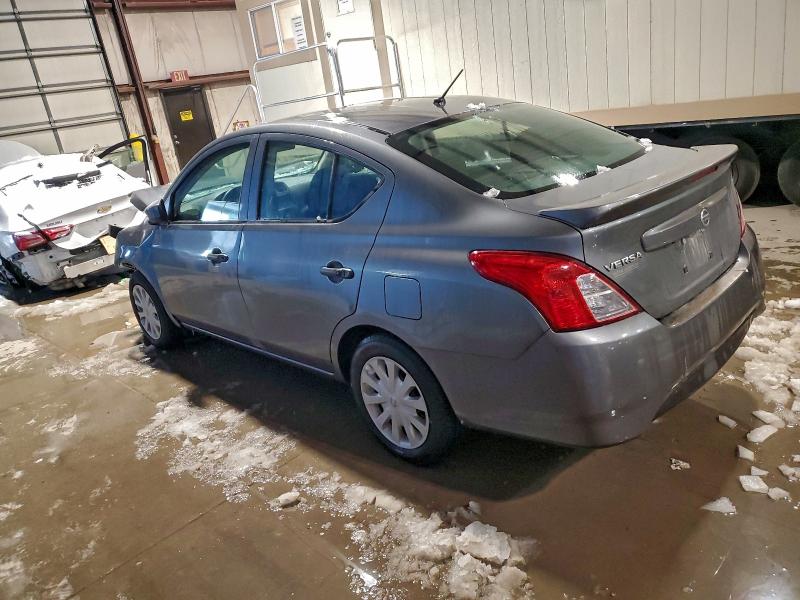 Фото 2 - NISSAN VERSA