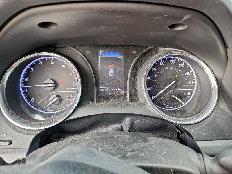 Фото 9 - TOYOTA CAMRY