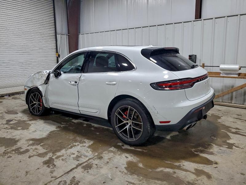 Фото 2 - PORSCHE MACAN