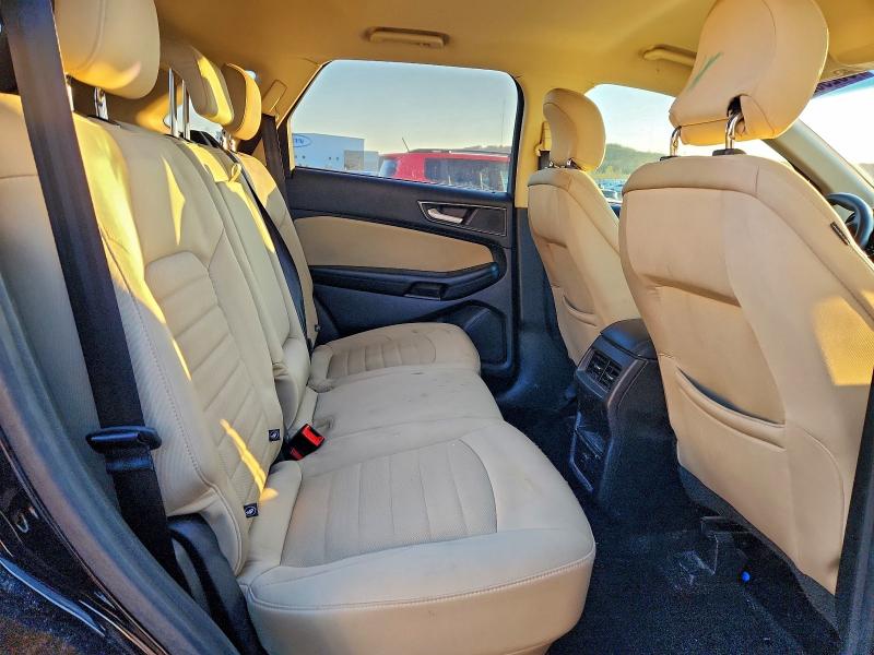 Фото 10 - FORD EDGE