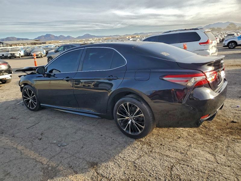 Фото 2 - TOYOTA CAMRY