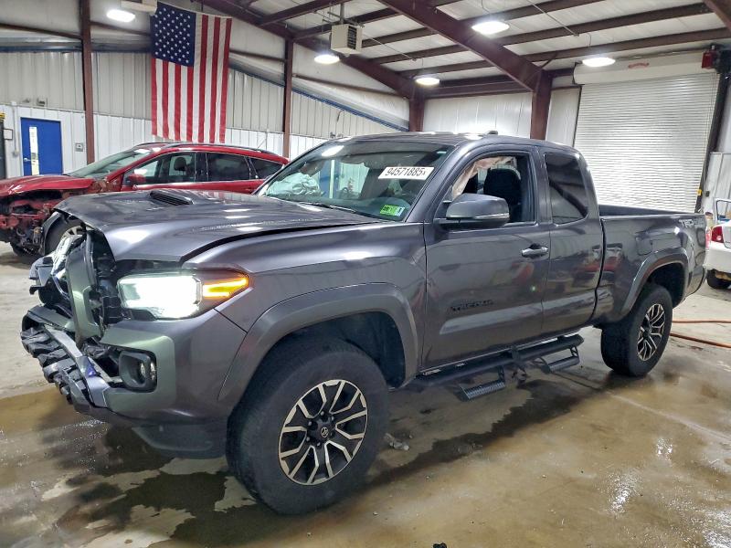 Фото 1 - TOYOTA TACOMA