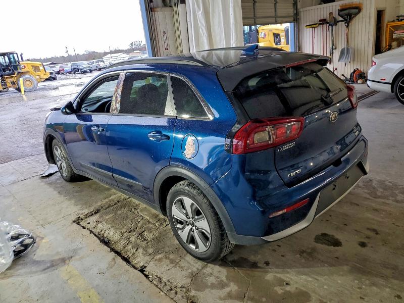 Фото 2 - KIA NIRO