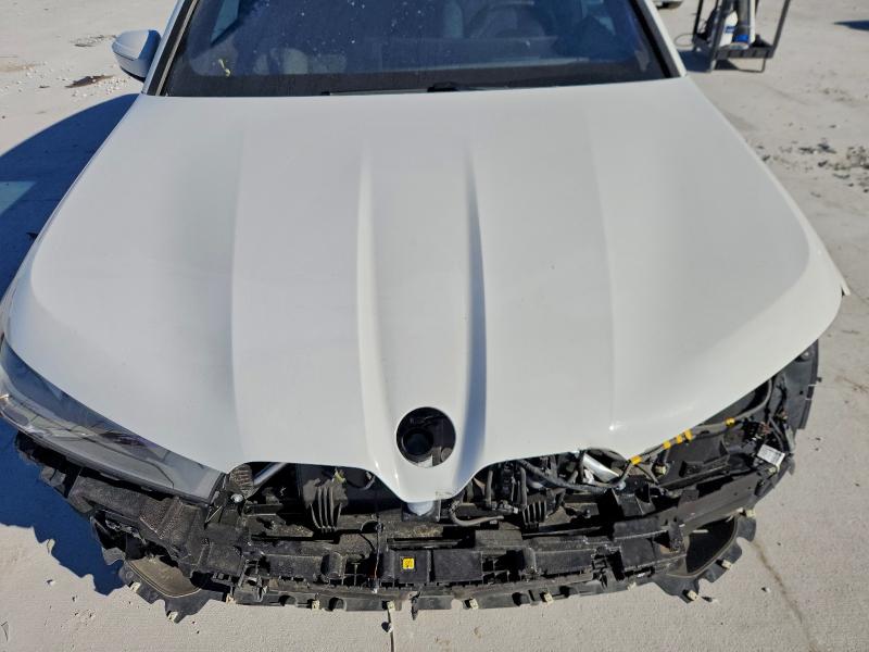 BMW IX XDRIVE5 2023 VIN WB523CF0XPCM04324