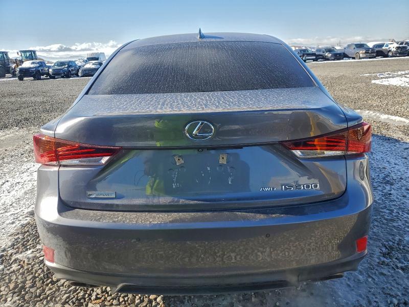 Фото 6 - LEXUS IS