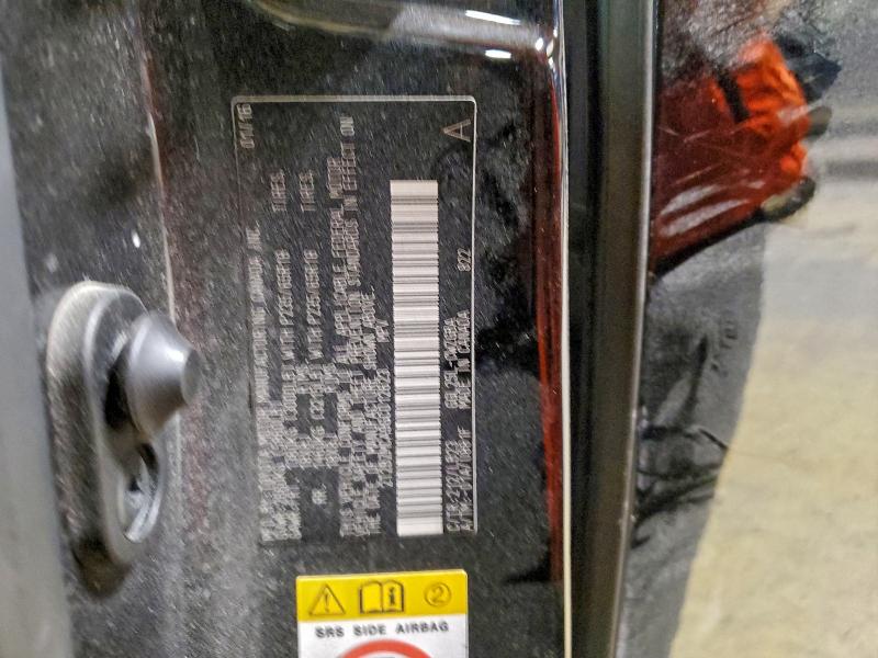 Фото 13 - LEXUS RX350