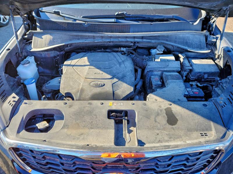 Фото 12 - KIA SORENTO