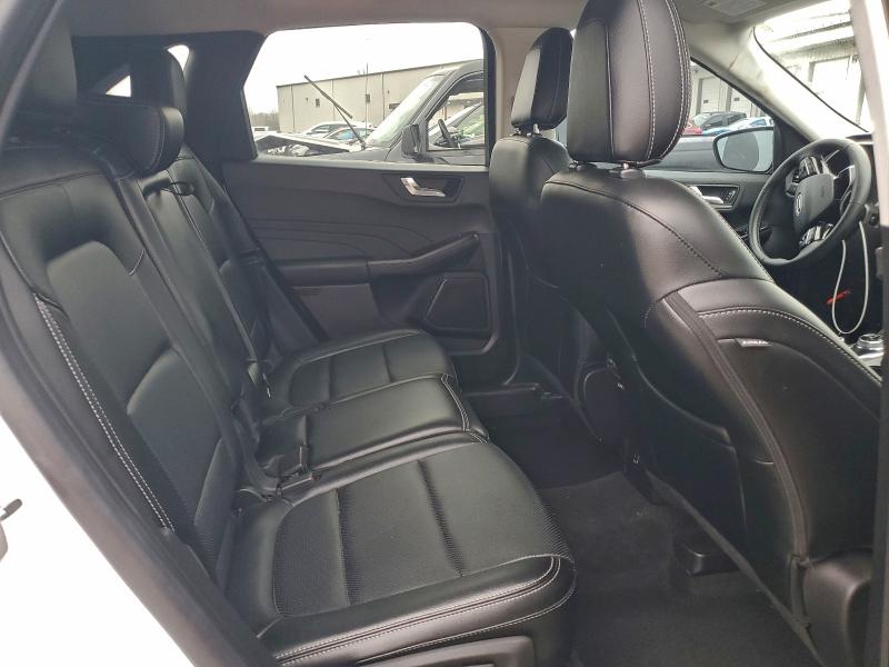 Фото 11 - FORD ESCAPE