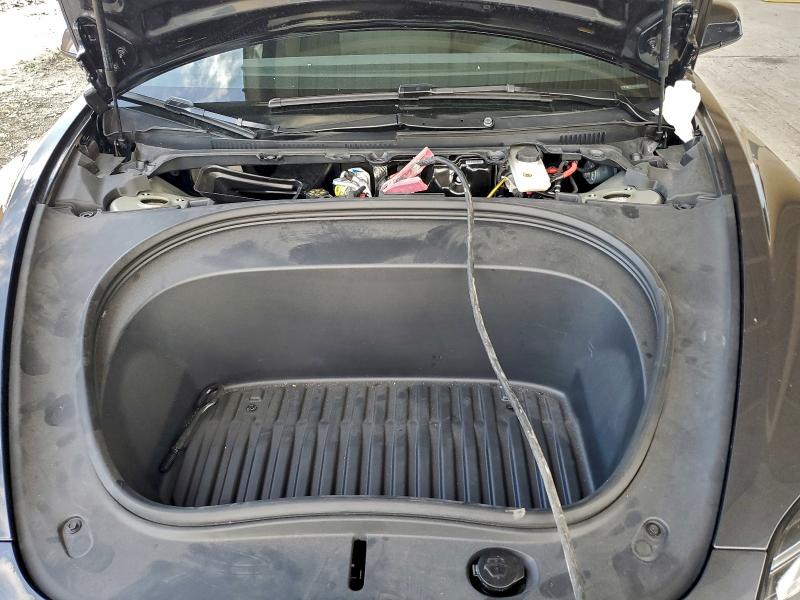 Фото 11 - TESLA MODEL 3