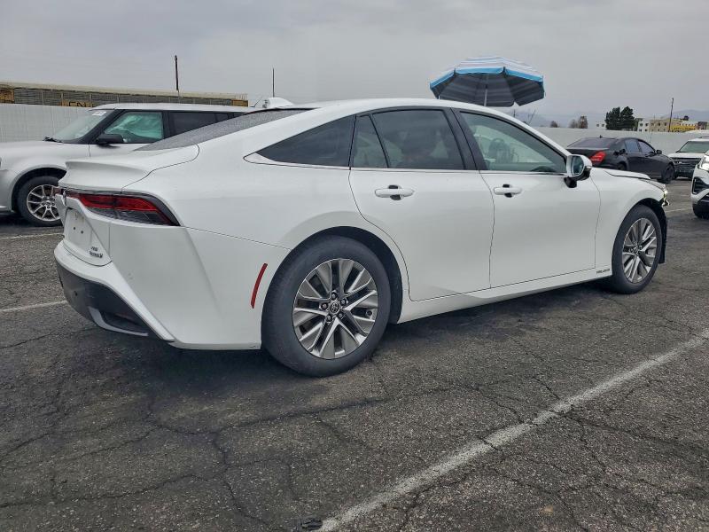 Фото 3 - TOYOTA MIRAI