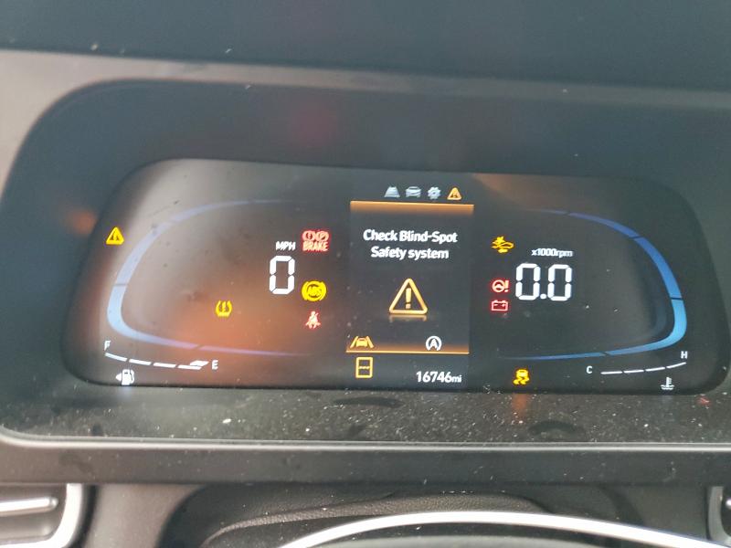 Фото 9 - HYUNDAI ELANTRA