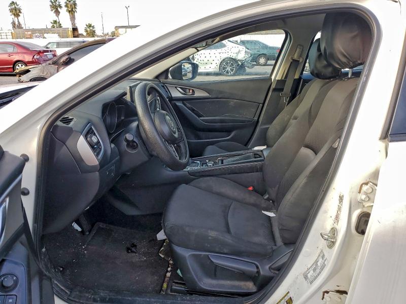 Фото 7 - MAZDA 3