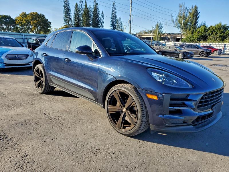 Фото 4 - PORSCHE MACAN