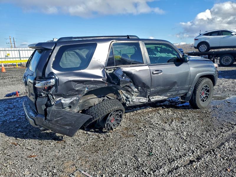 Фото 3 - TOYOTA 4RUNNER