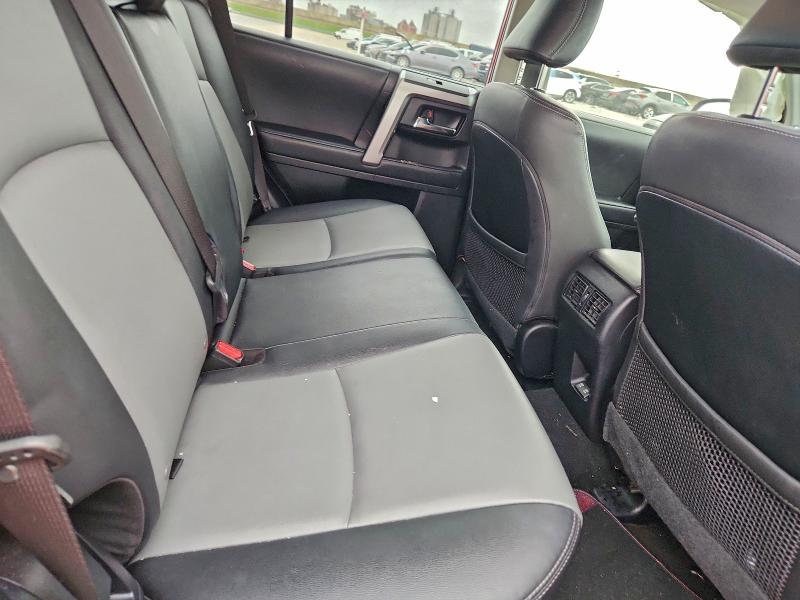 Фото 11 - TOYOTA 4RUNNER