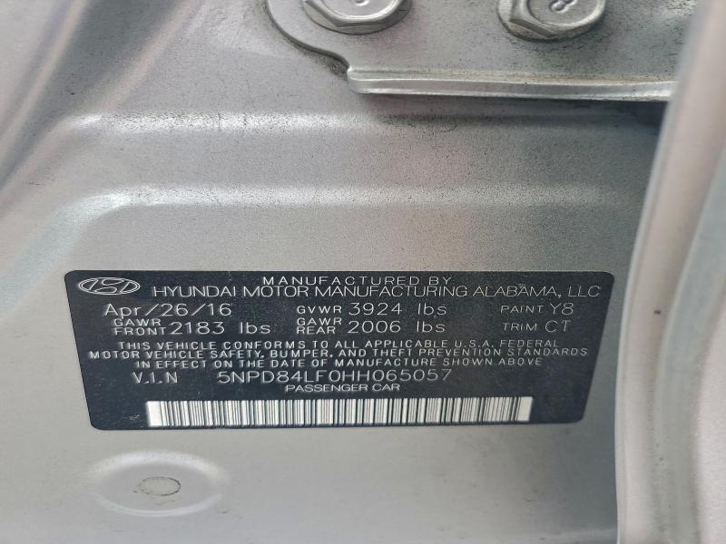 Фото 12 - HYUNDAI ELANTRA