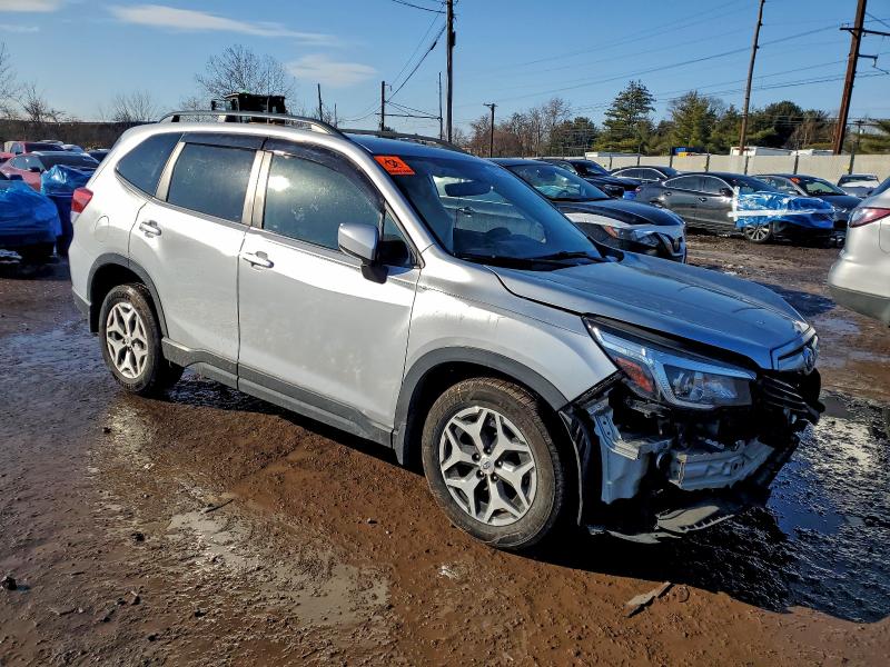 Фото 4 - SUBARU FORESTER