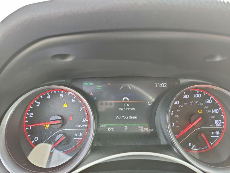 Фото 9 - TOYOTA CAMRY