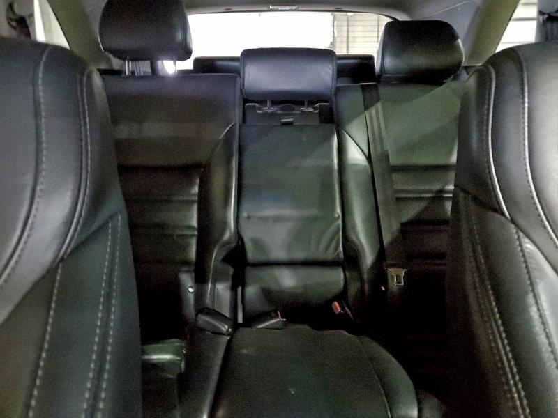 Фото 10 - KIA SORENTO