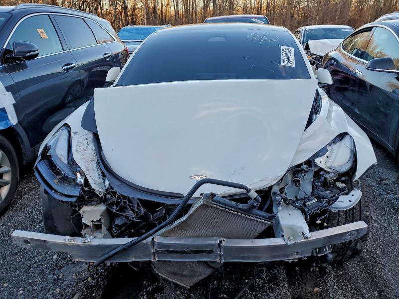 Фото 5 - TESLA MODEL 3