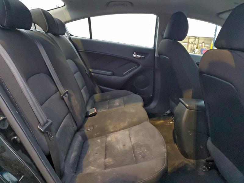 Фото 10 - KIA FORTE