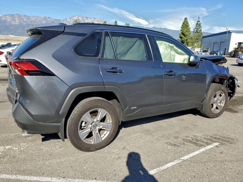 Фото 3 - TOYOTA RAV4