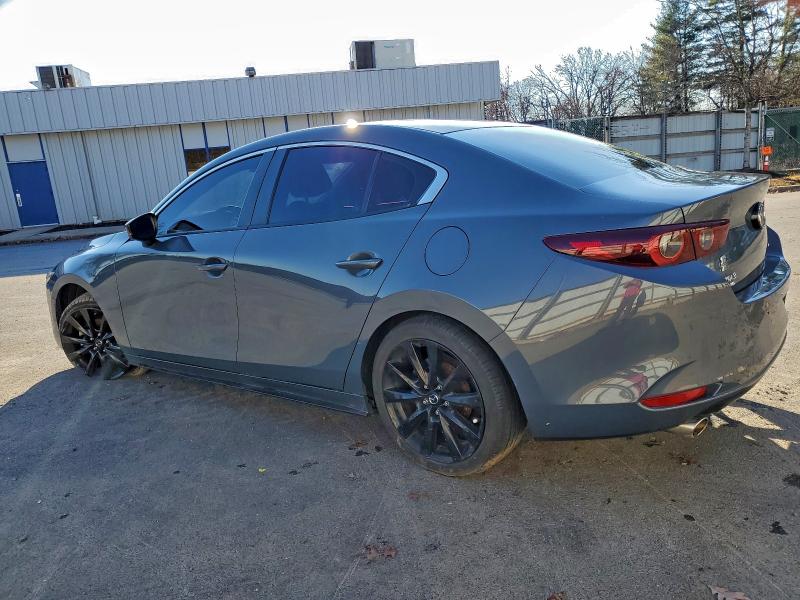 Фото 2 - MAZDA 3