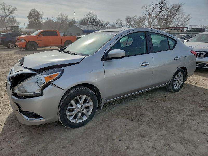 Фото 1 - NISSAN VERSA