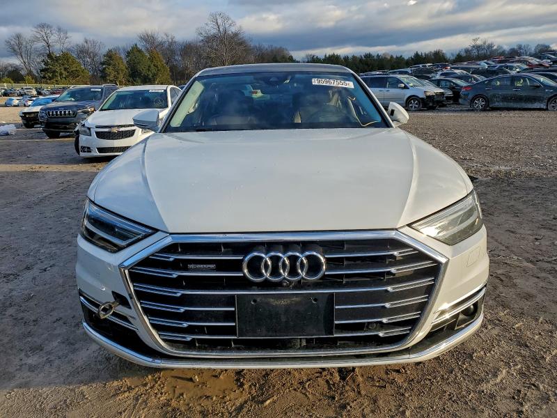 Фото 5 - AUDI A8