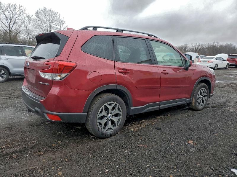Фото 3 - SUBARU FORESTER