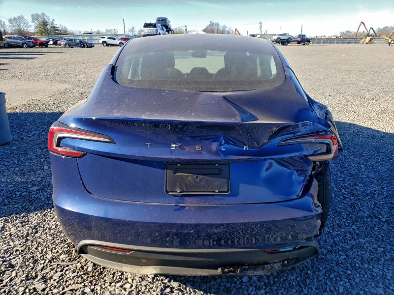 Фото 6 - TESLA MODEL 3