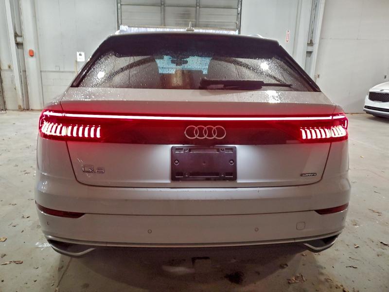 Фото 6 - AUDI Q8