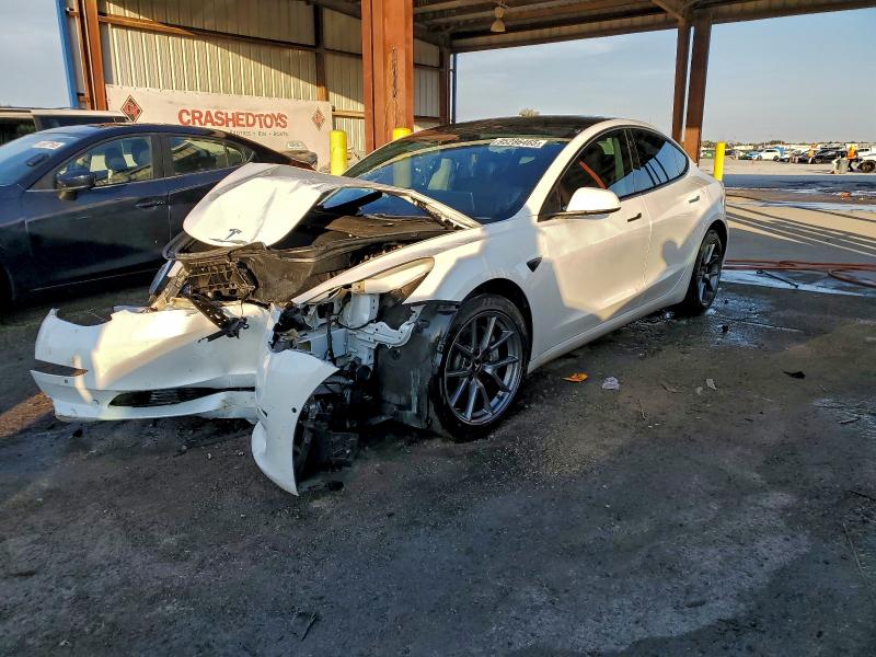 Фото 1 - TESLA MODEL 3