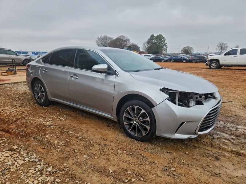 Фото 4 - TOYOTA AVALON