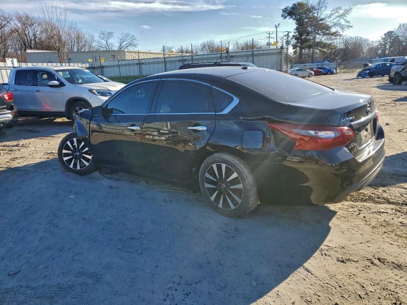 Фото 2 - NISSAN ALTIMA