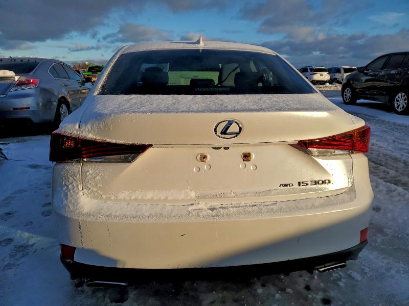 Фото 6 - LEXUS IS