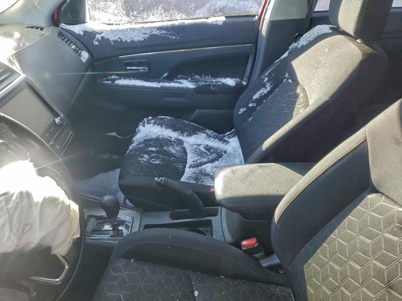 Фото 8 - MITSUBISHI OUTLANDER